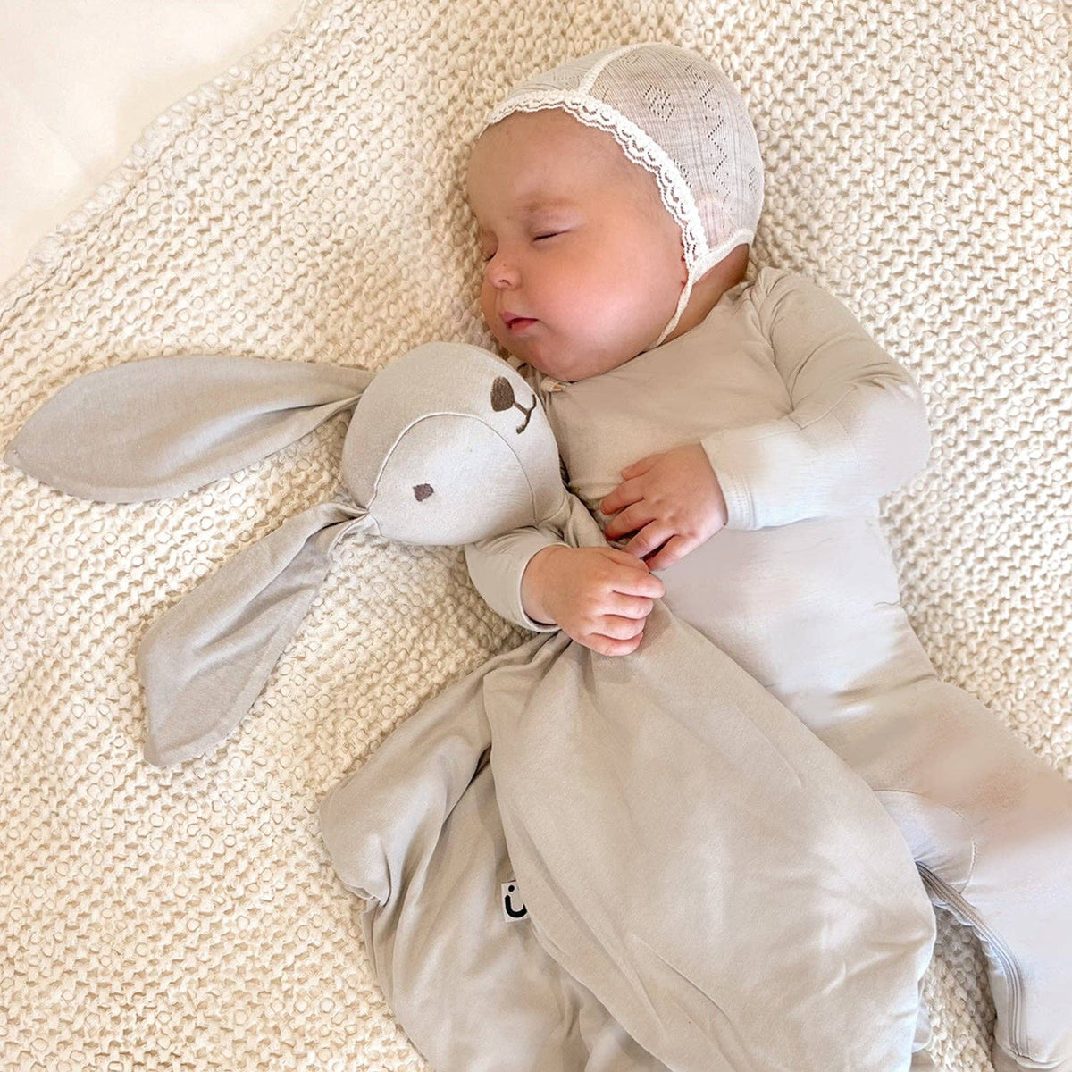Gunamuna Lovey - Bunny