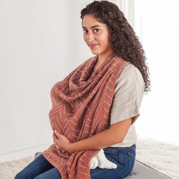 Itzy Ritzy Breastfeeding Boss™-Mudcloth
