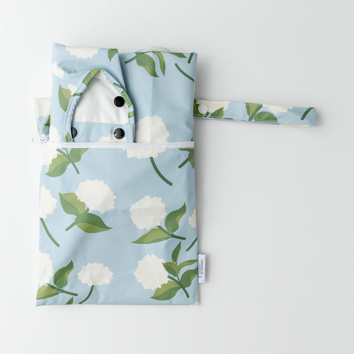 Calla & Friends - The Grayson Long Sleeve Bib - Hydrangeas