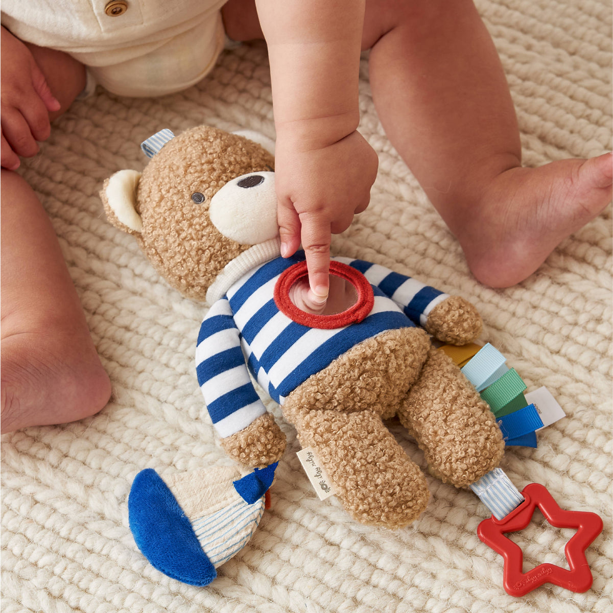 Itzy Ritzy - *NEW* Bitzy Traveler™ Bear
