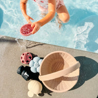 Calla & Friends - Strawberry Patch Bath Toys