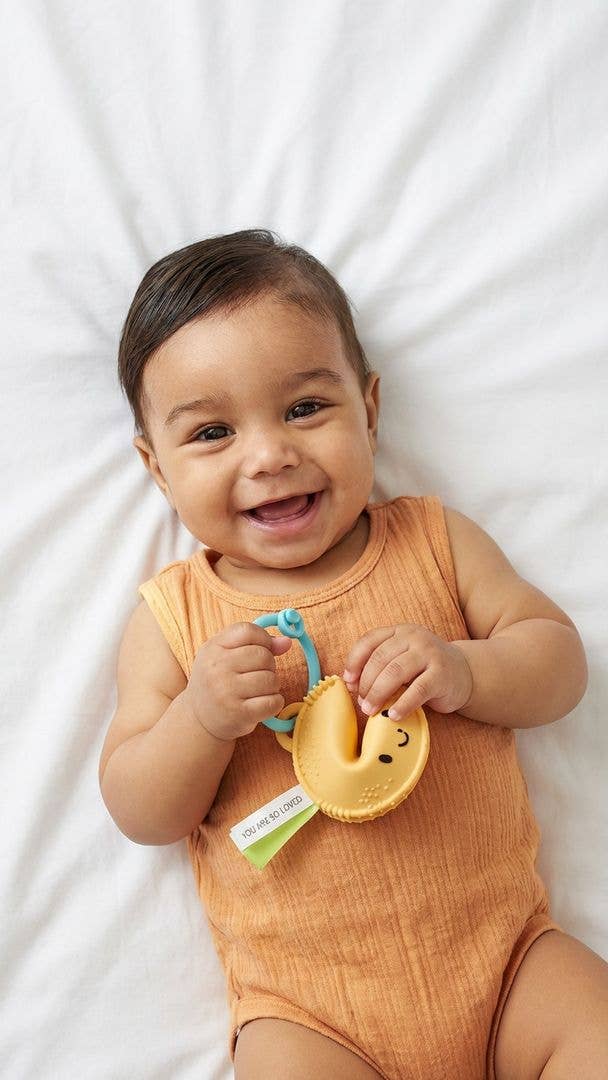 Itzy Ritzy - *NEW* Itzy Treat™ - Fortune Cookie Teether
