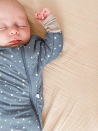 Gunamuna Long Sleeve Transitional Swaddle Bag
