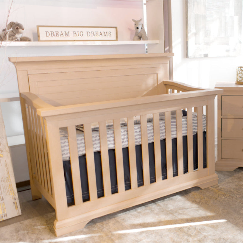 Pali Genova Forever Crib with Decor Base