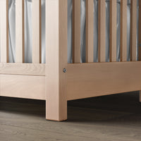 Romina Karisma Convertible Crib / Solid Back