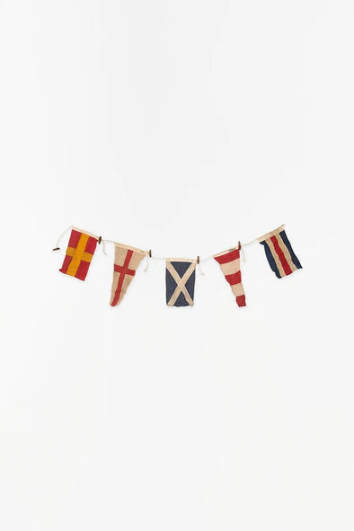 Batela Wreath of Aged Flags Int. Code Signals