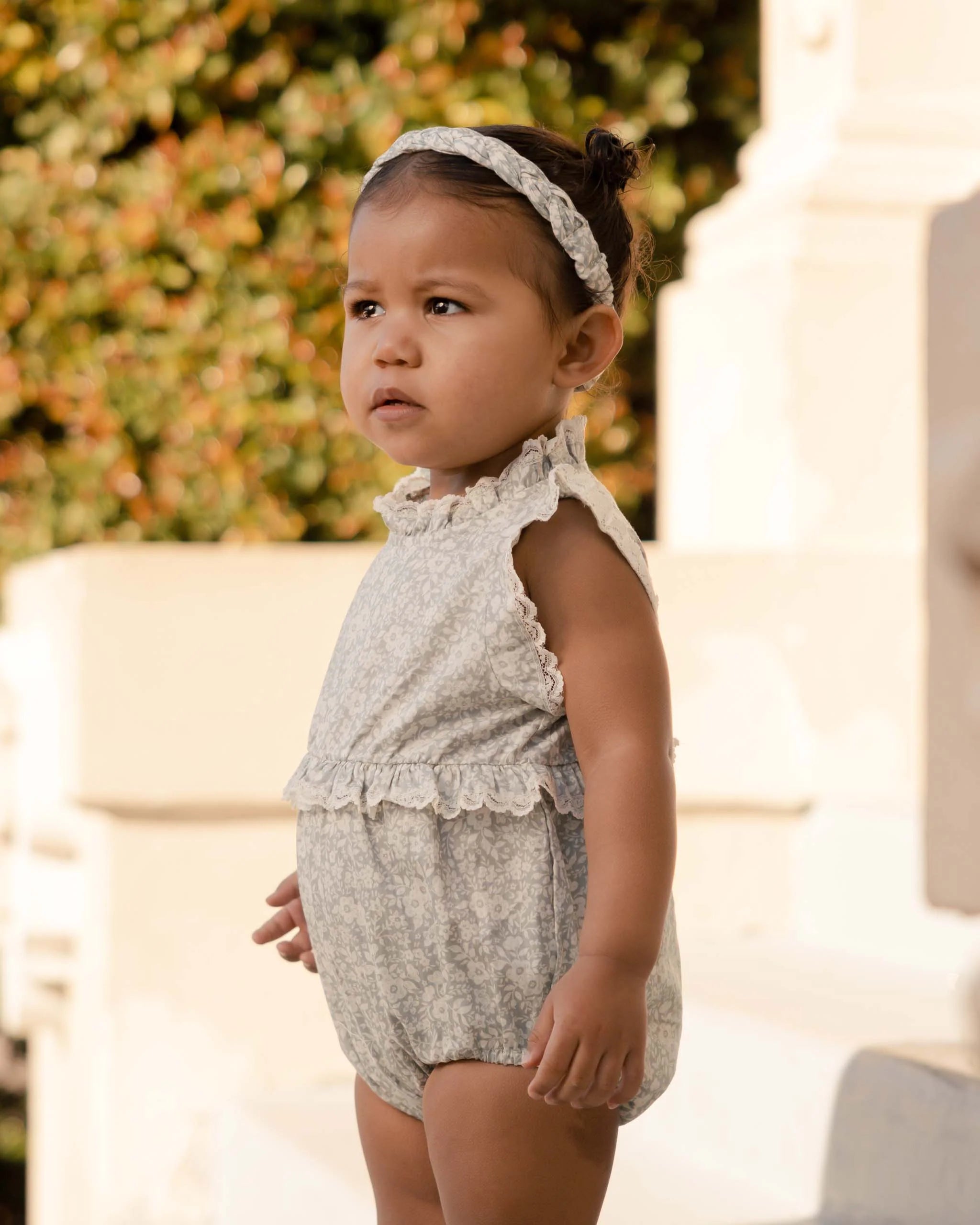 23日まで！！NORA FLOWER EMBROIDERY ROMPERS