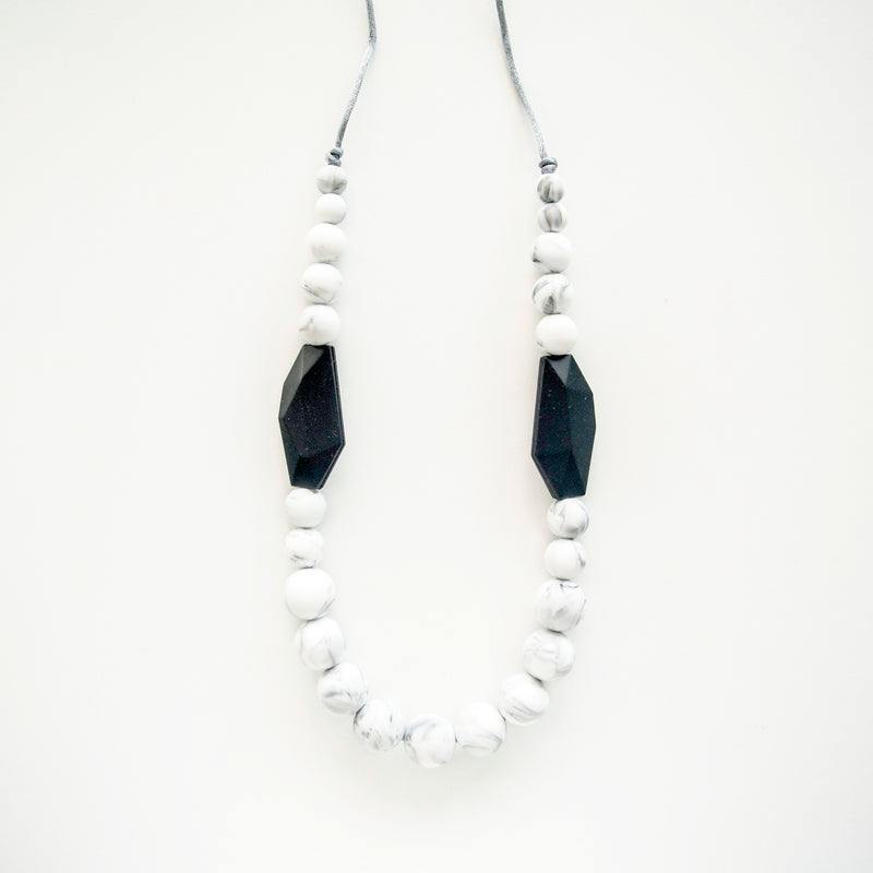 Loulou Lollipop Noelle Silicone Teething Necklace