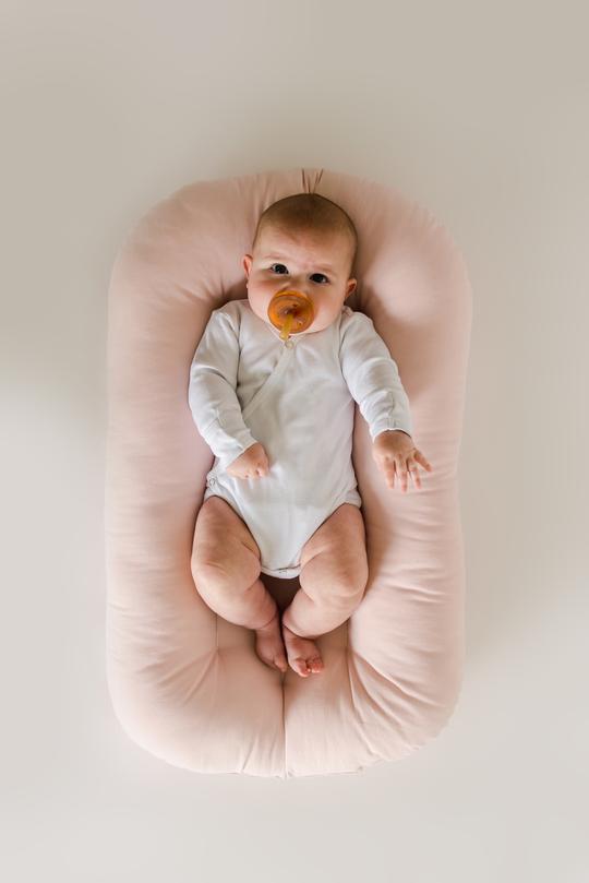 Snuggle Me Organic Lounger, Baby Lounger Review